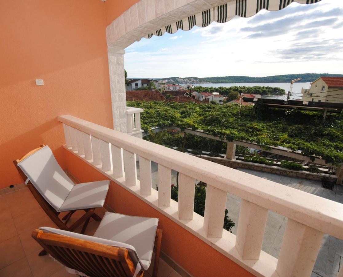 Seaview Luxury Apartment "Lucy" With Terrace & Vintage Summer Kitchen 特罗吉尔 外观 照片