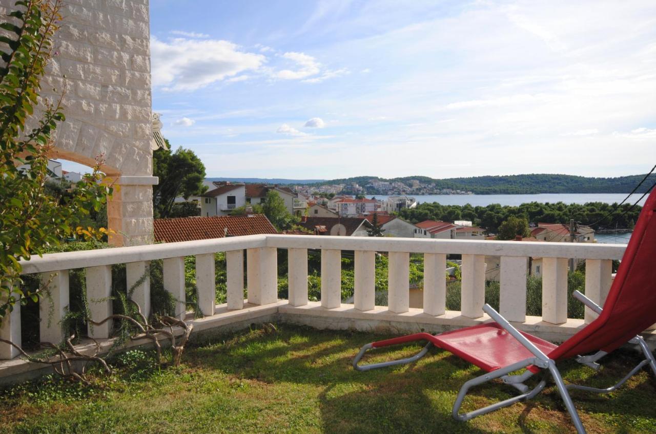 Seaview Luxury Apartment "Lucy" With Terrace & Vintage Summer Kitchen 特罗吉尔 外观 照片